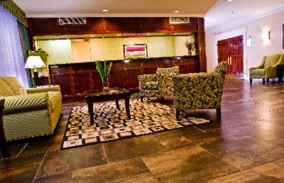 La Quinta Inn & Suites - Lobby