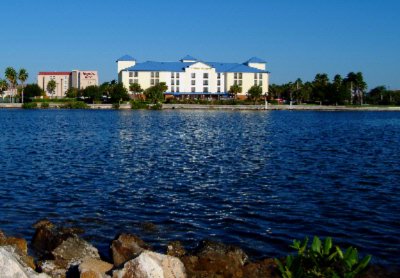 Holiday Inn Express Rocky Point - Hotel Exterior
