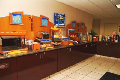 Holiday Inn Express Rocky Point - Free Hot Breakfast