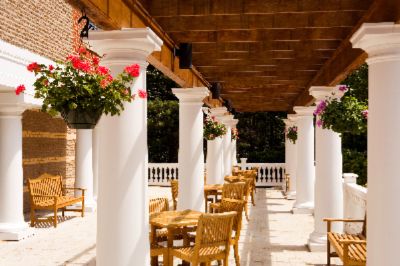 Homewood Suites by Hilton Cambridge / Arlington - Outdoor Patio Features Grill For Guests To Cook Outdoors