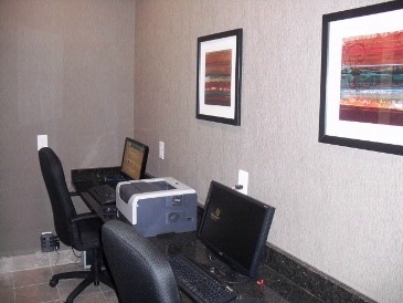 Holiday Inn - King Bed Room