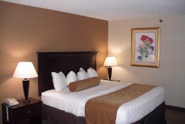 Holiday Inn - Atrium Area