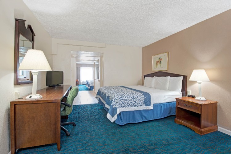 Days Inn - 