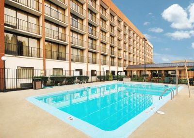 Comfort Inn Capitol Heights - 