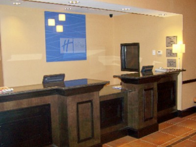Holiday Inn Express Conyers - Front Desk