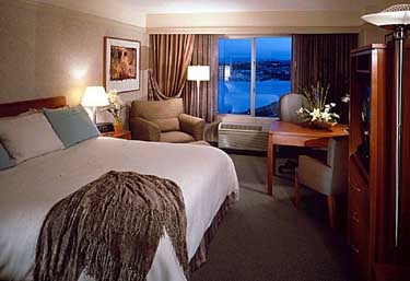 Radisson Hotel San Francisco Airport - Executive Level Guest Room