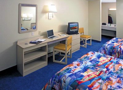 Motel 6 - 