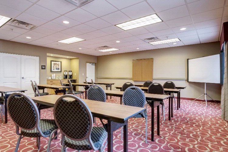 Hampton Inn - King Room