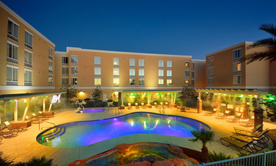 Hyatt Place Phoenix Mesa - Hotel Exterior