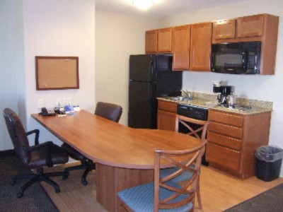 Candlewood Suites - Kitchen In King Room