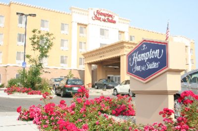Hampton Inn & Suites - Front Of Building