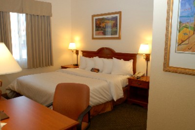 Guesthouse Int'l Inn & Suites - 
