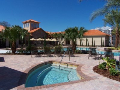 Tuscana Resort - Pool And Jacuzzi
