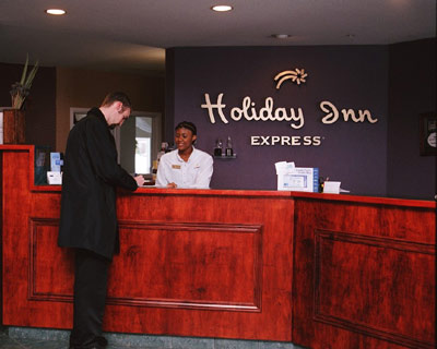 Holiday Inn Express Layton Utah - Front Desk
