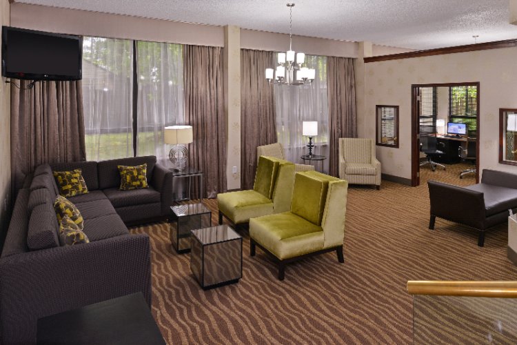 Best Western Richmond Airport Hotel - 