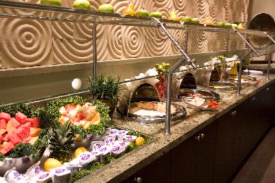 Holiday Inn Select San Diego North Miramar - Full American Breakfast Buffet