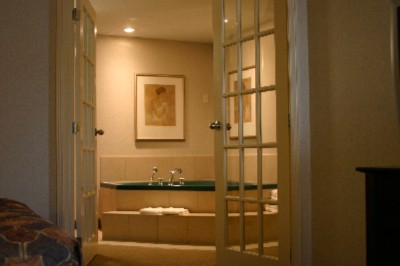 Comfort Inn & Suites - Jacuzzi Suite