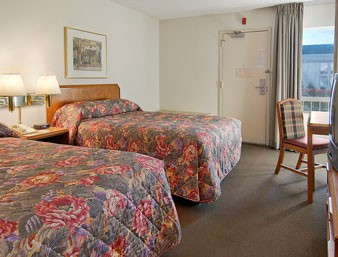 Ramada Inn Conference Center / Coliseum - Double Bed Room