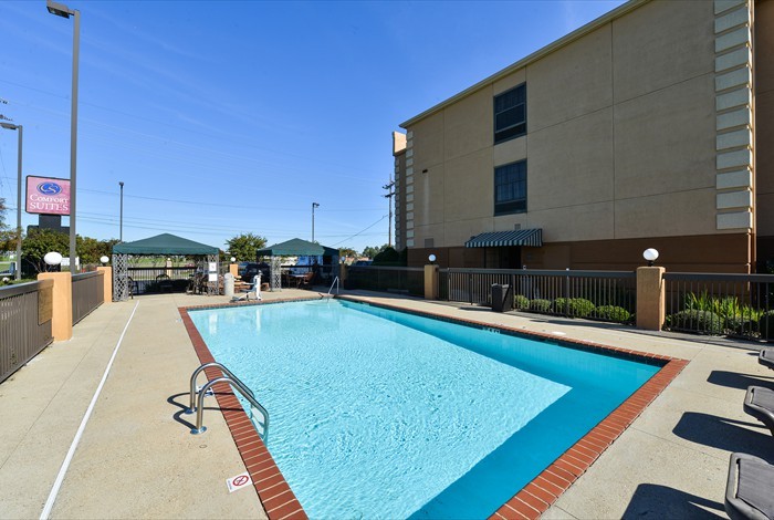 Comfort Suites of Monroe - 