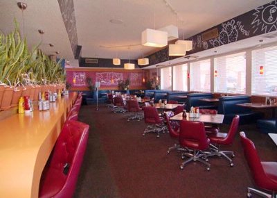 Quality Inn - Restaurant On Site