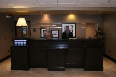 Hampton Inn & Suites - 