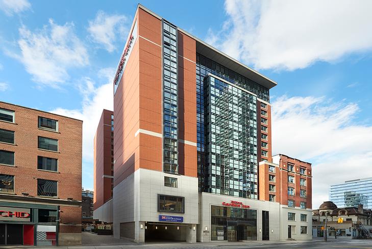Hilton Garden Inn Toronto Downtown - 