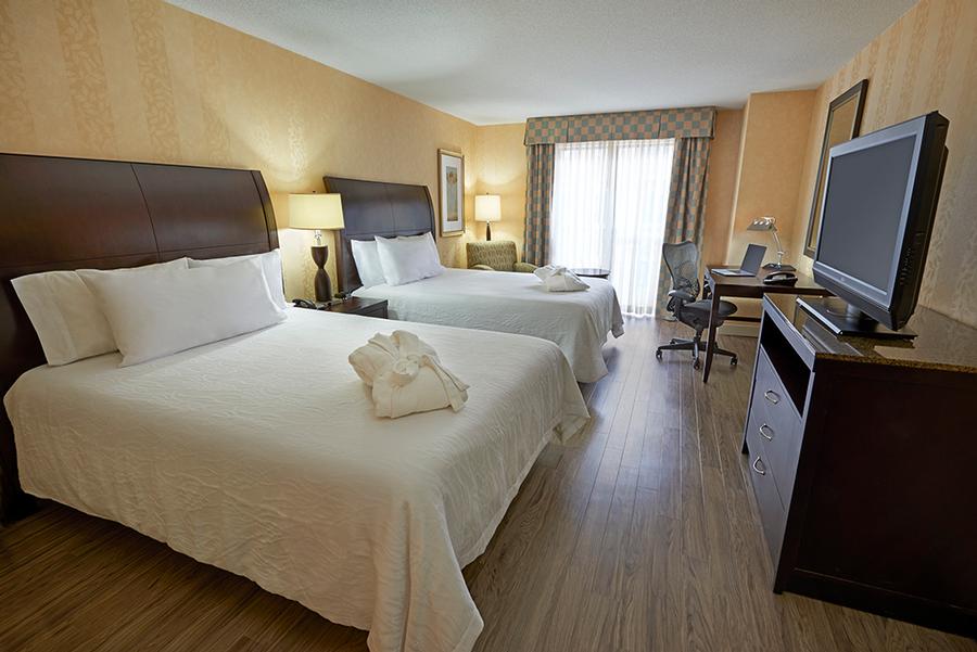 Hilton Garden Inn Toronto Downtown - 