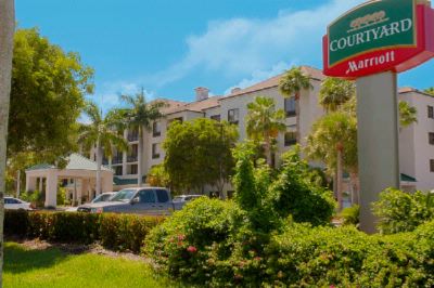 Courtyard by Marriott Naples - Naples Pier