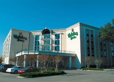Holiday Inn Patriots Point - Front view