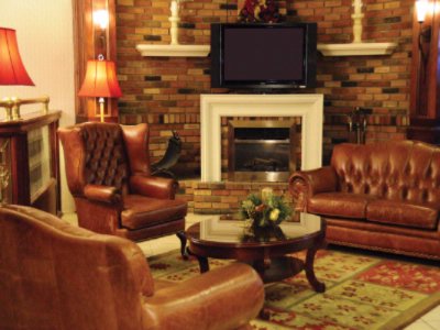 Howard Johnson - Hotel Lobby