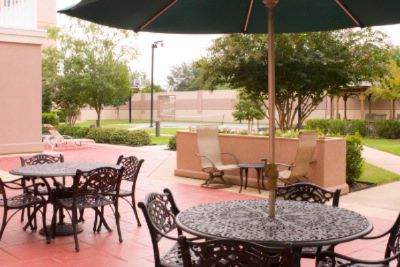 Dallas / Grapevine Homewood Suites - Courtyard