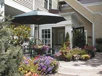 Beautiful Garden & Patio Area 