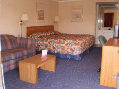 Knights Inn Toledo West - 