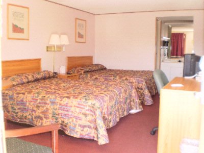 Knights Inn Toledo West - 