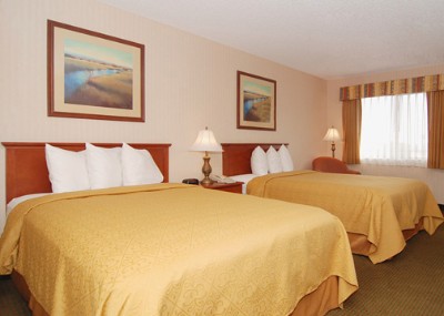 Quality Inn & Suites - 2 Double Beds