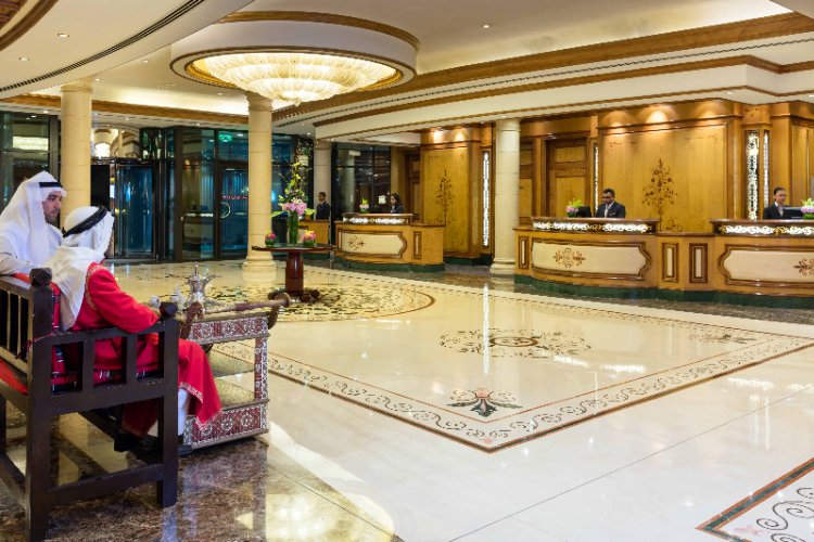 Crowne Plaza Bahrain - Hotel Lobby
