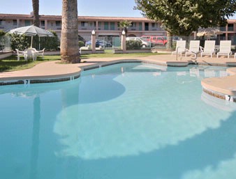 Ramada Limited Airport North - Pool