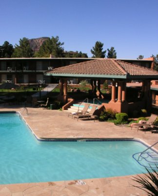 Kings Ransom Sedona Hotel - Pool View & Covered Spa
