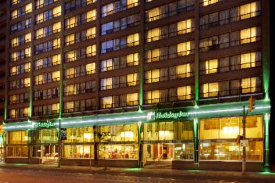 Days Hotel & Conference Centre - 