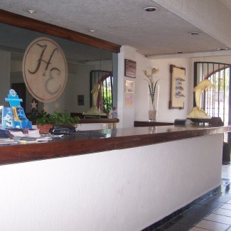 Hotel Eloisa - Front Desk