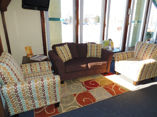 Howard Johnson Inn - Room With 1 Queen Size Bed