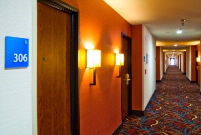 Holiday Inn Express - 