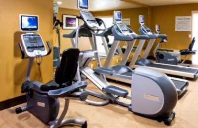 Holiday Inn Express - 