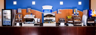 Holiday Inn Express - 