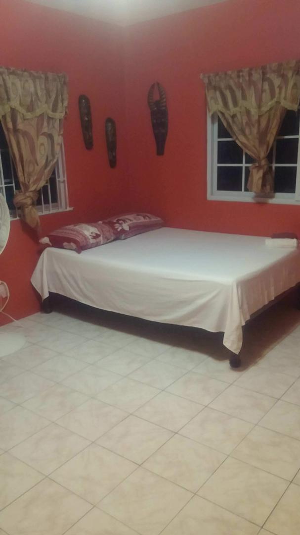 Tropical Breeze - Bedroom
