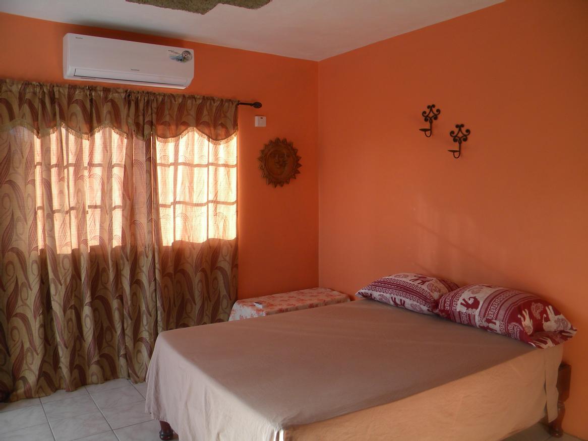 Tropical Breeze - Private Balcony