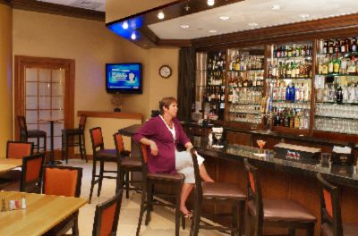 Embassy Suites Denver Tech Center - New West Bar And Grill