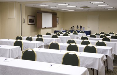 Holiday Inn Express Southington - 