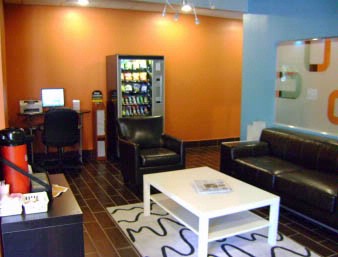 Days Inn Hotel - Business Center