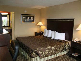 Days Inn Hotel - King Size Bedroom